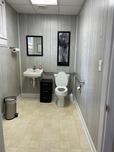 2 Bathrooms